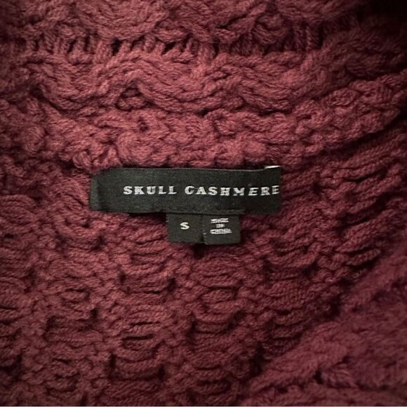 Skull Cashmere Chunky Knit Oversized Cardigan - Picture 5 of 7